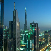 Dubai-skyline-at-night-wpcki.jpg