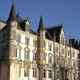 Chateau-de-Charbonnieres-Castle-Loire-Valley-France-wpcki.jpg