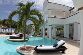 Timeshare_Pool2_Lifestyle-Holidays-Vacation-Club.jpg