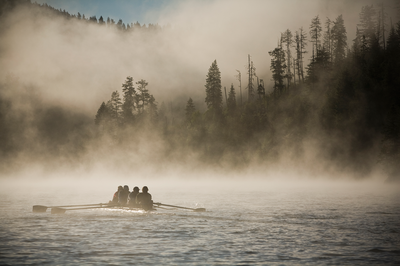 The-autumn-mists-make-rowing-on-Lake-Coeur-d-Alene-an-ethereal--experience.png