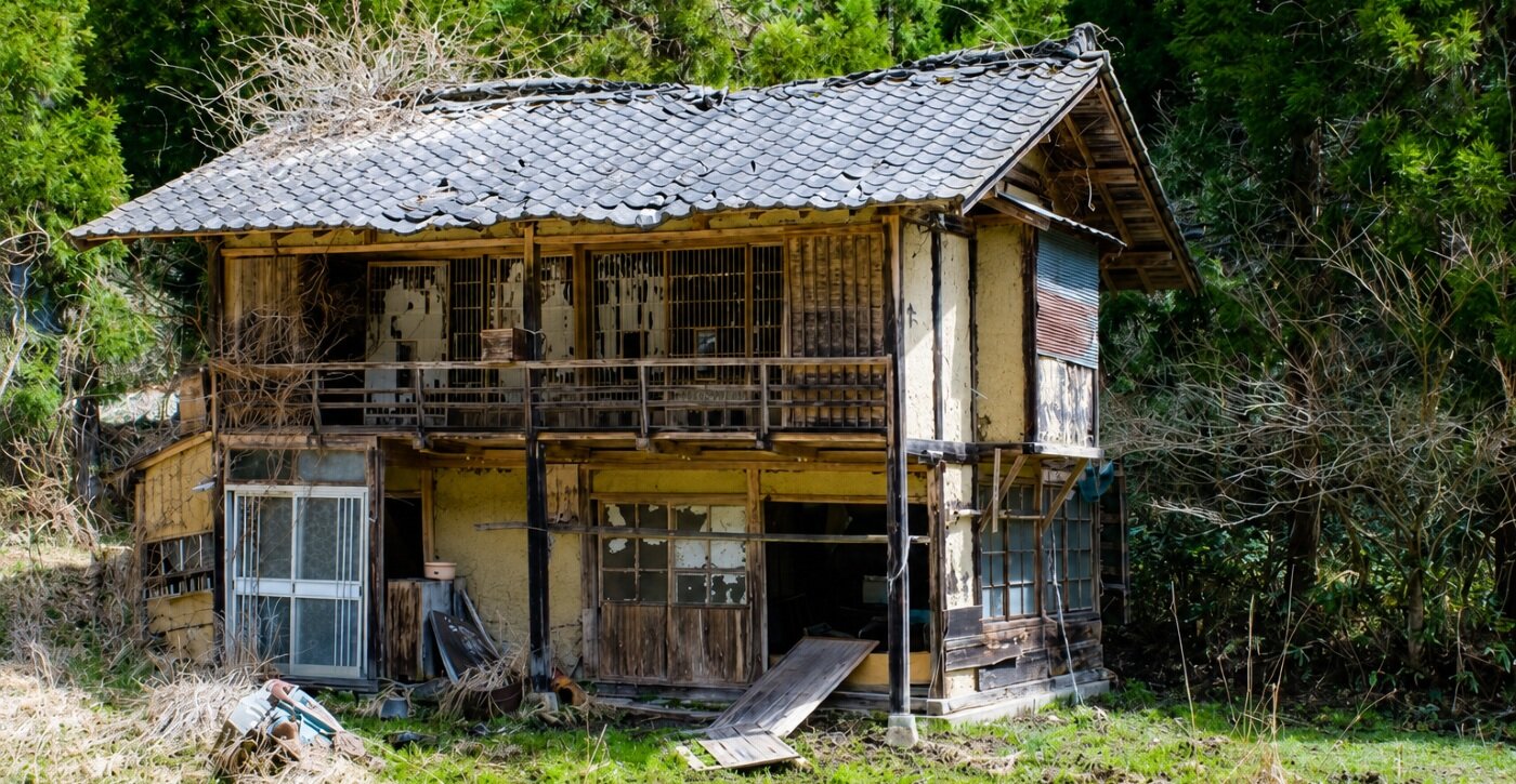 Japan's 9 Million Abandoned Homes Are Turning into an Economic Crisis