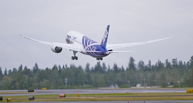 Boeing's New Industry Changing 787 Dreamliner Now Delivered to the Japanese