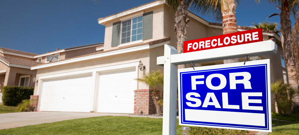Home Foreclosures in U.S. Jump in July to 3 Year High