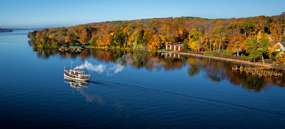 Top 5 Autumn Vacation Getaways in America Revealed