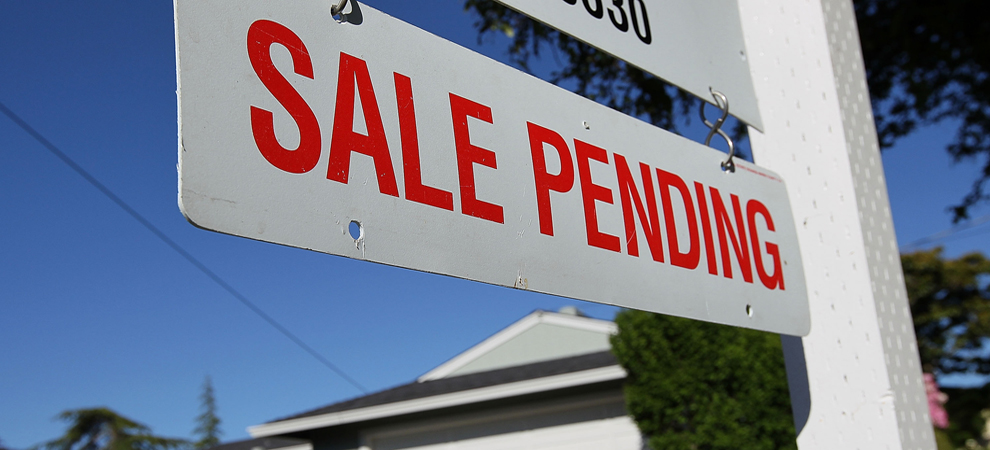 U.S. Pending Home Sales Slide 22 Percent in April