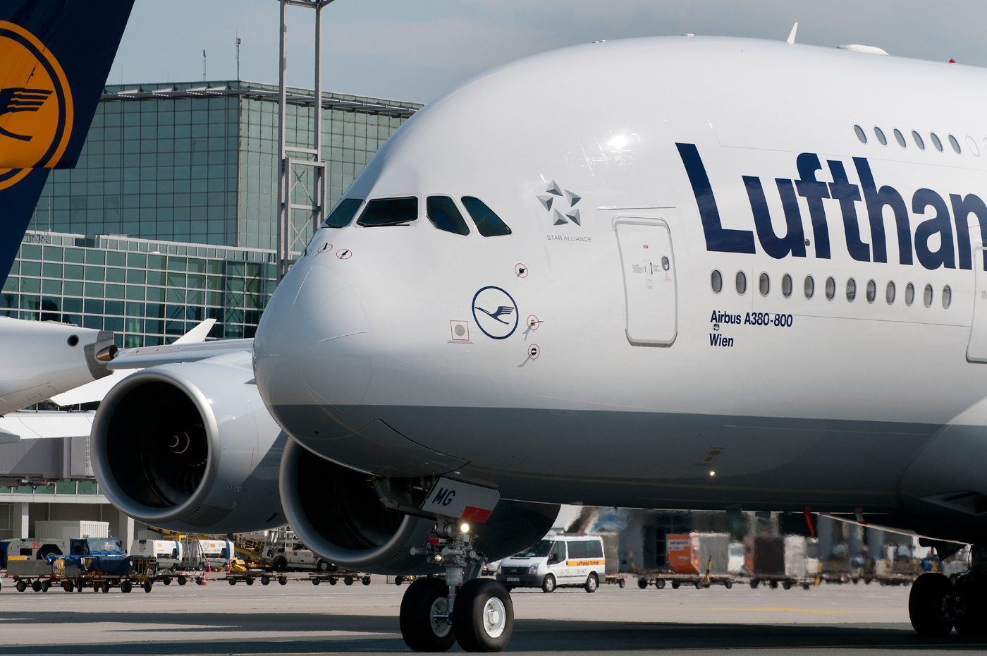 Airbus A380, World's Largest Airliner, Makes Inaugural Landing at Miami